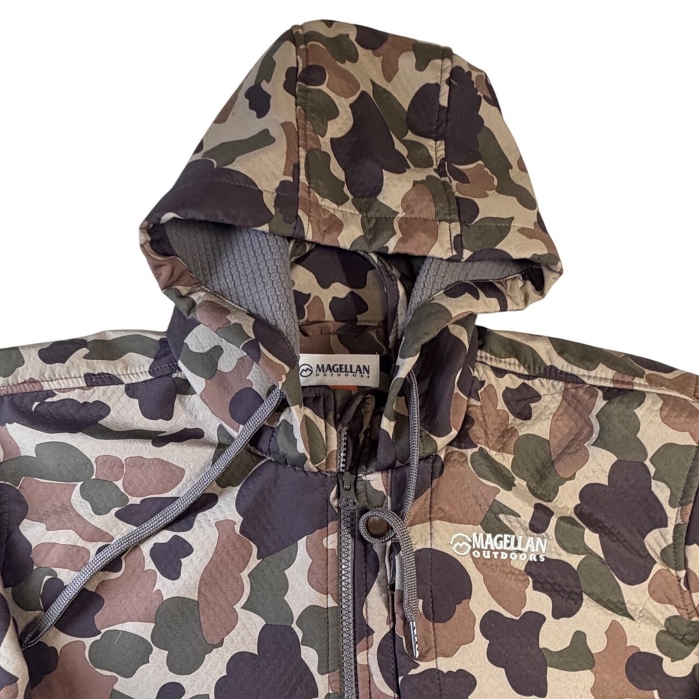 Magellan Outdoors Mens XL Duck Camo Full Zip Hooded Softshell Jacket Brown J2
